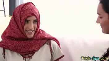 xxnxn Arab hot hijab big ass and handjob girls